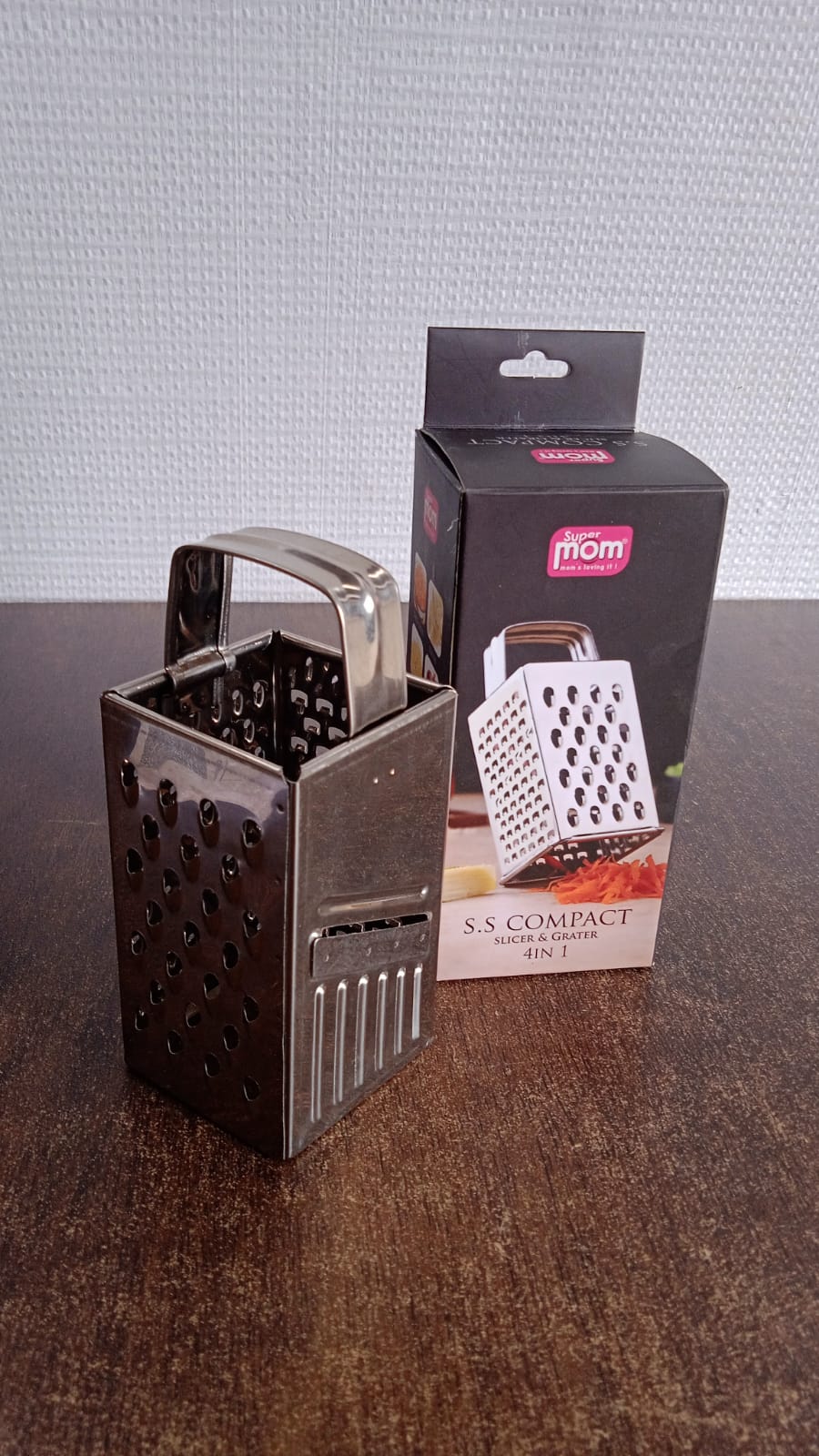 Supermom Premium 4-in-1 Stainless Steel Compact Grater and Slicer Supermom Premium 4-in-1 Stainless Steel Compact Grater and Slicer